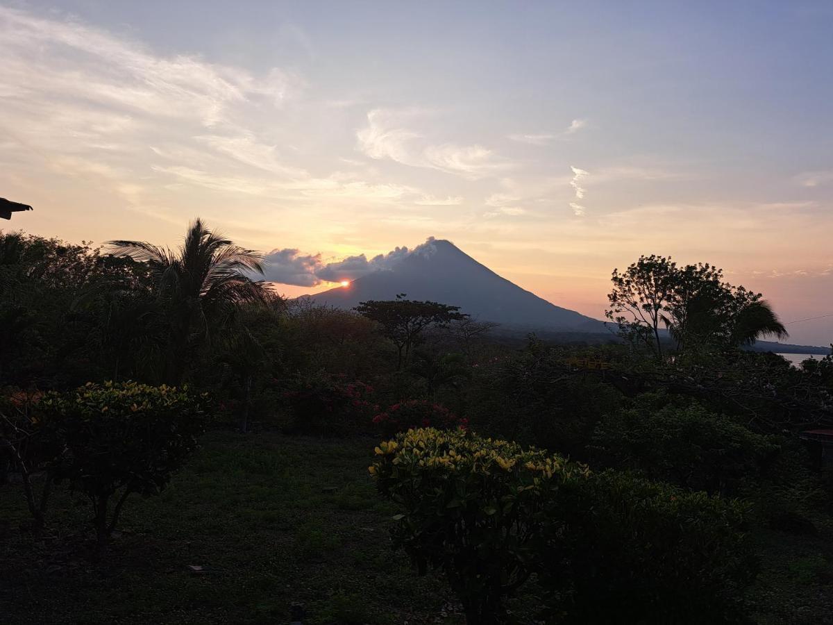 Hostel Santa Cruz Ometepe Altagracia Buitenkant foto